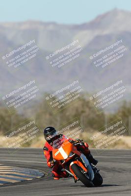 media/Dec-04-2025-Racers Edge (Thu) [[5ebc9f124d]]/3-B Group/1-Session 1 (Turn 7)/